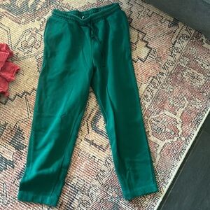Zara cropped straight leg green sweat pants w pockets